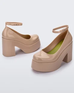 Doll Heel