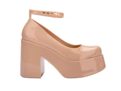 Doll Heel