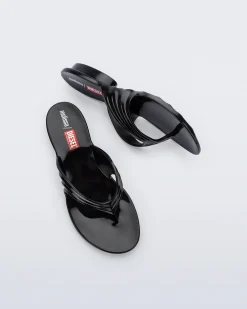 Quantum Flip Flop